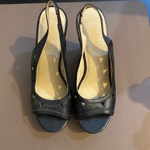 Adorable Michael Kors Sandals